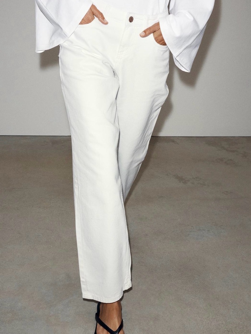 Zara jeans white size 2